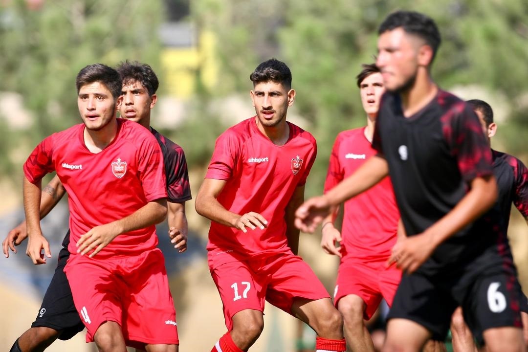 گزارش تصویری جوانان اکباتان پارس جوان - جوانان پرسپولیس - 19 مرداد 1401